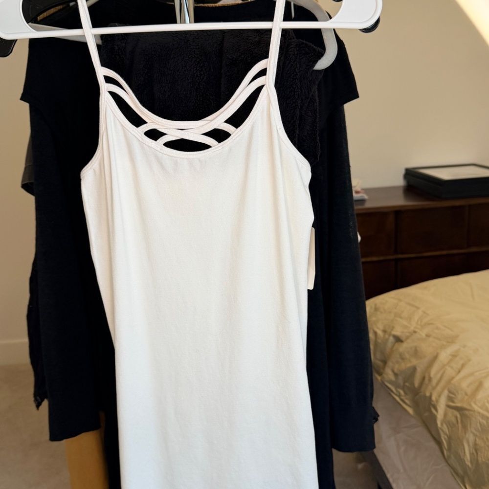 NWT M. RENA Cami. White, Stretchy, Strap neck line - Picture 4 of 5